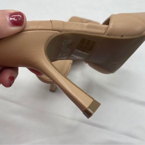 Wild Diva Square Toe Quilted Slip On Nude Heels Size 7 - Picture 5 of 10